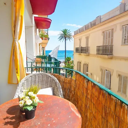 Lägenhet The Loft By Hello Homes Sitges